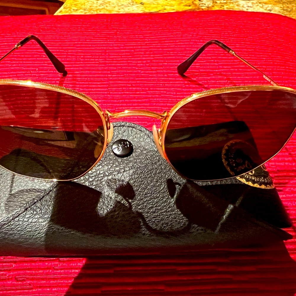 RAY BAN Sunglasses